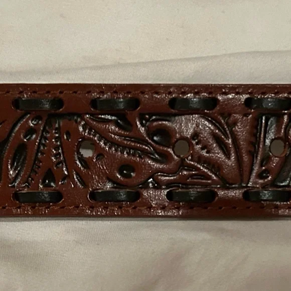 PATRICIA NASH Tooled Leather Belt with Engraved Buckle - Picture 5 of 7
